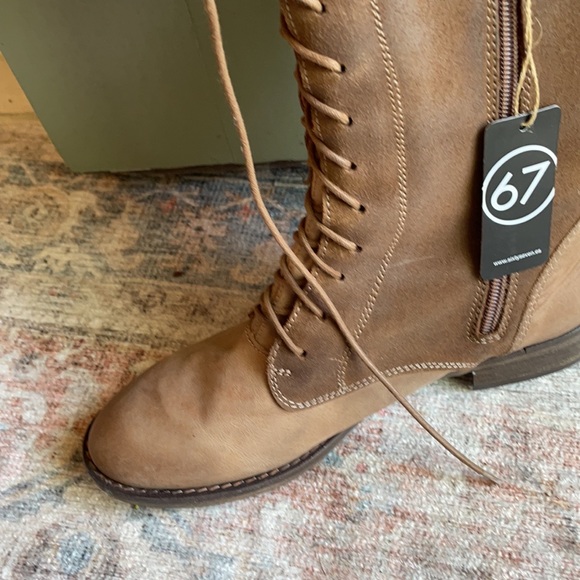 SixtySeven leather made in Spain boots - Picture 3 of 4